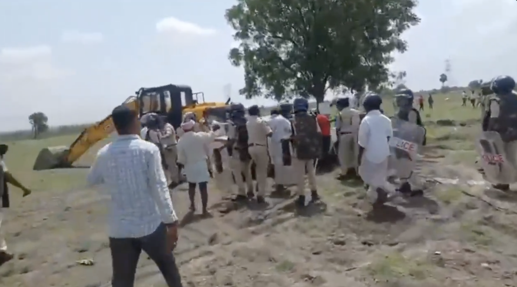 People’s rage erupts in Pedda Dhanwada! (@Krishank_BRS on X)