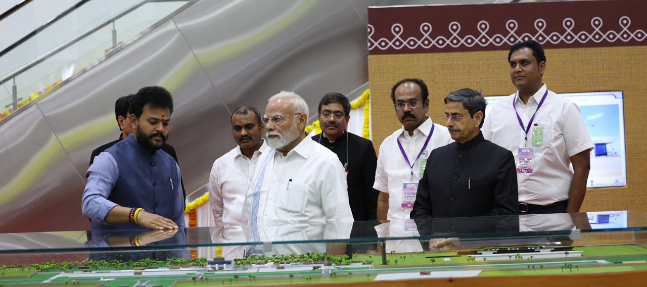 PM Modi unveils ₹4,900-Crore infrastructure projects in Thoothukudi (@narendramodi on X)