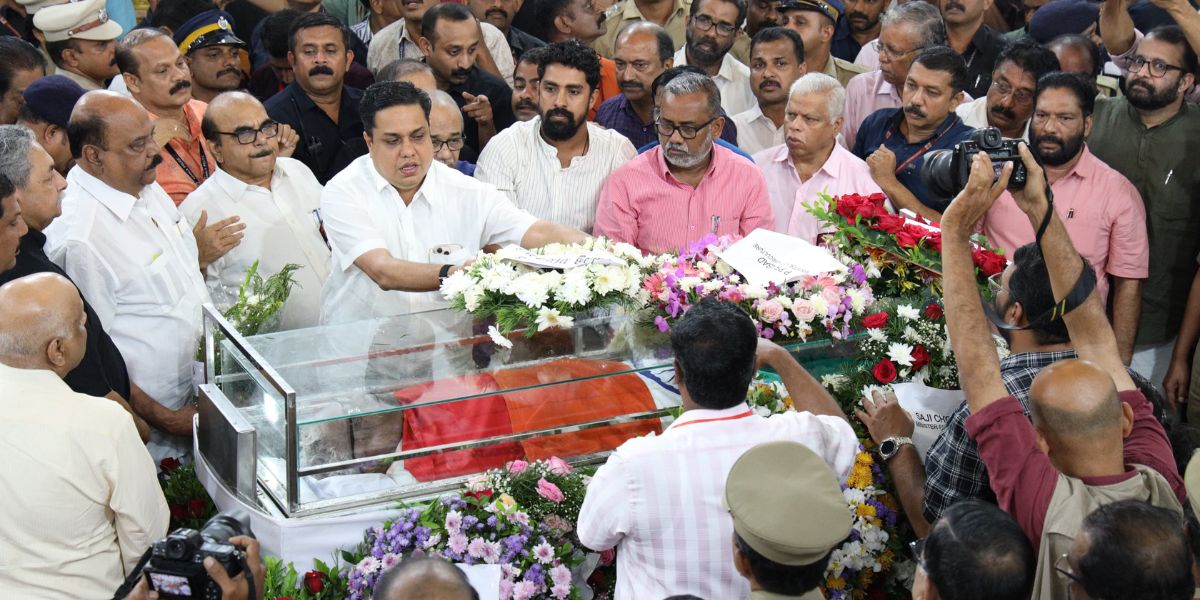 Kerala Legislative Assembly Speaker A N Shamseer paying last respects to VS Achuthanandan.