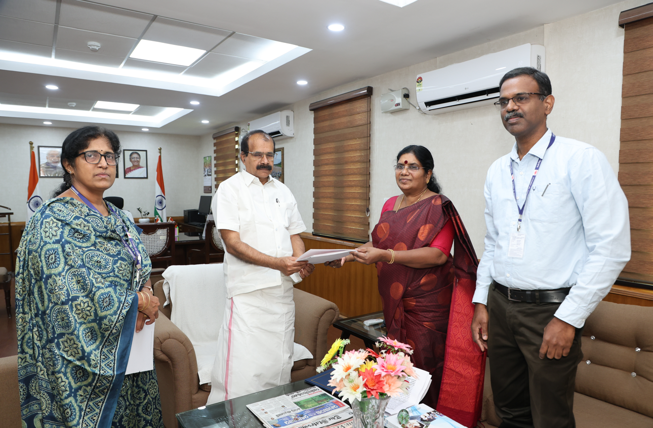 Kerala seeks central aid for animal husbandry, dairy Sector