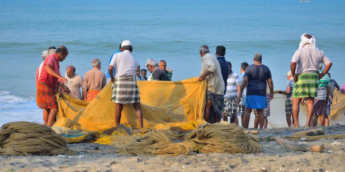 A group of fishermen in Varkala, Kerala. (iStock)