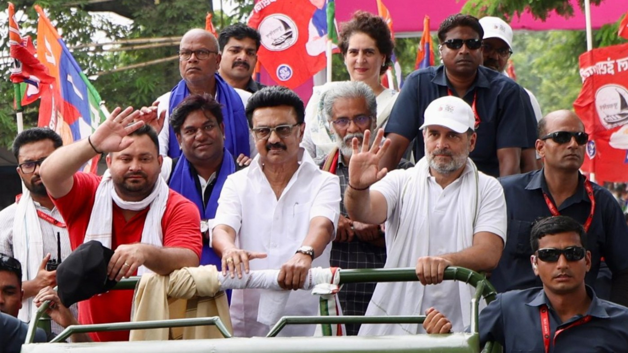 MK Stalin was flanked by Congress' Rahul and Priyanka Gandhi, RJD's Tejashwi Yadav, and CPI(M)'s Dipankar Bhattacharya. Credit: x.com/mkstalin