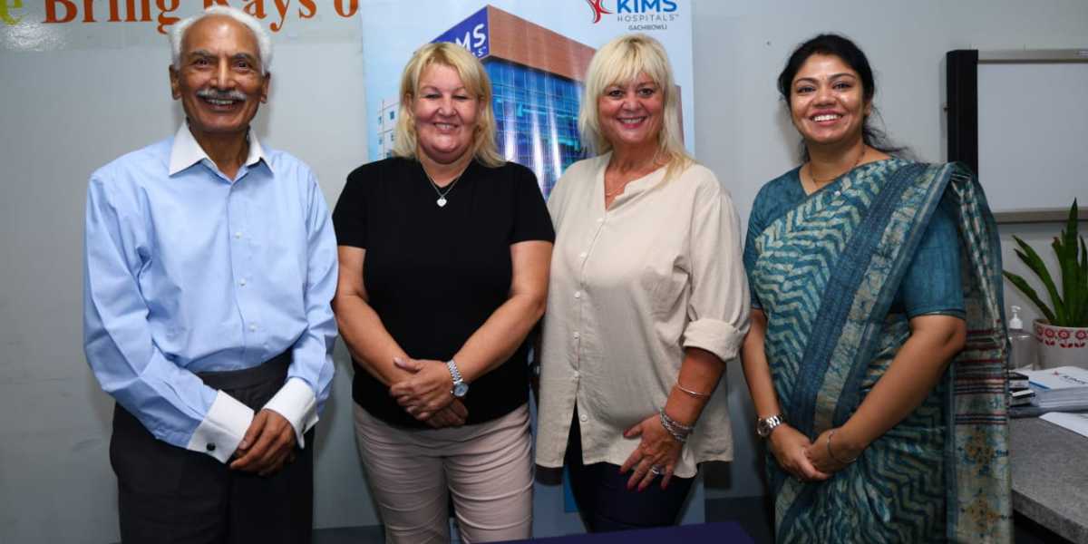 Dr. Kesava Reddy Mannur, Alexandria Fox, Jane Fox, and Ankita R Chawla, the Medical Director of KIMS.