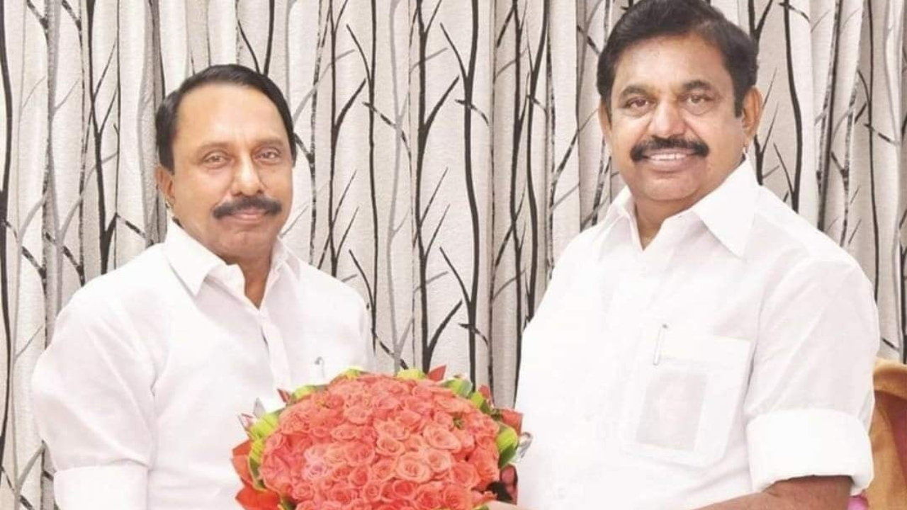 In happier times: KA Sengottaiyan and E Palaniswami. Credit: www.facebook.com/KASengottaiyan
