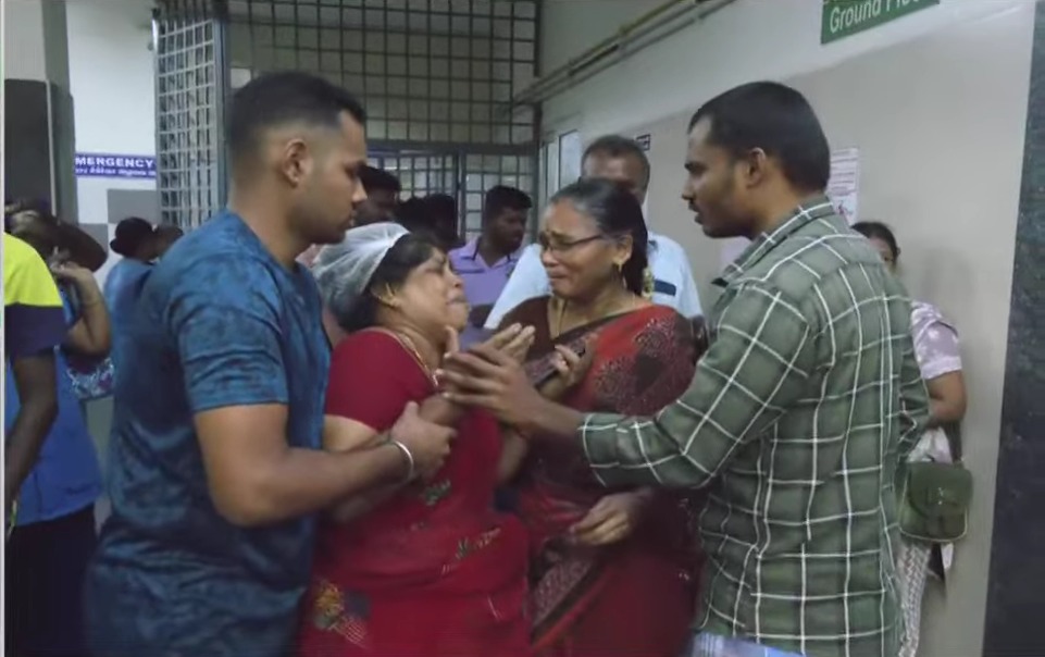 Relatives of victims at the Karur Government Hospital.