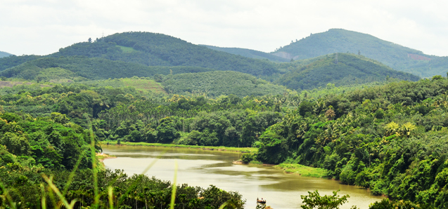 Malappuram — literally, the land atop the hills — has an estimated population of 4.9 to 5 million. Pictured, Areekode in Malappuram. (Creative commons)