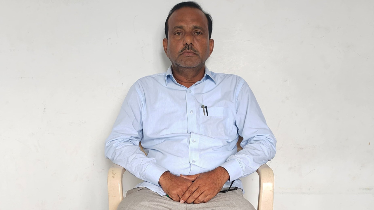 Rathod Bhikku, Deputy Registrar of Co-Operative Societies / District Co-Operative Officer, Mancherial and Kumrambheem Asifabad District(FAC). Credit: x.com/TelanganaACB