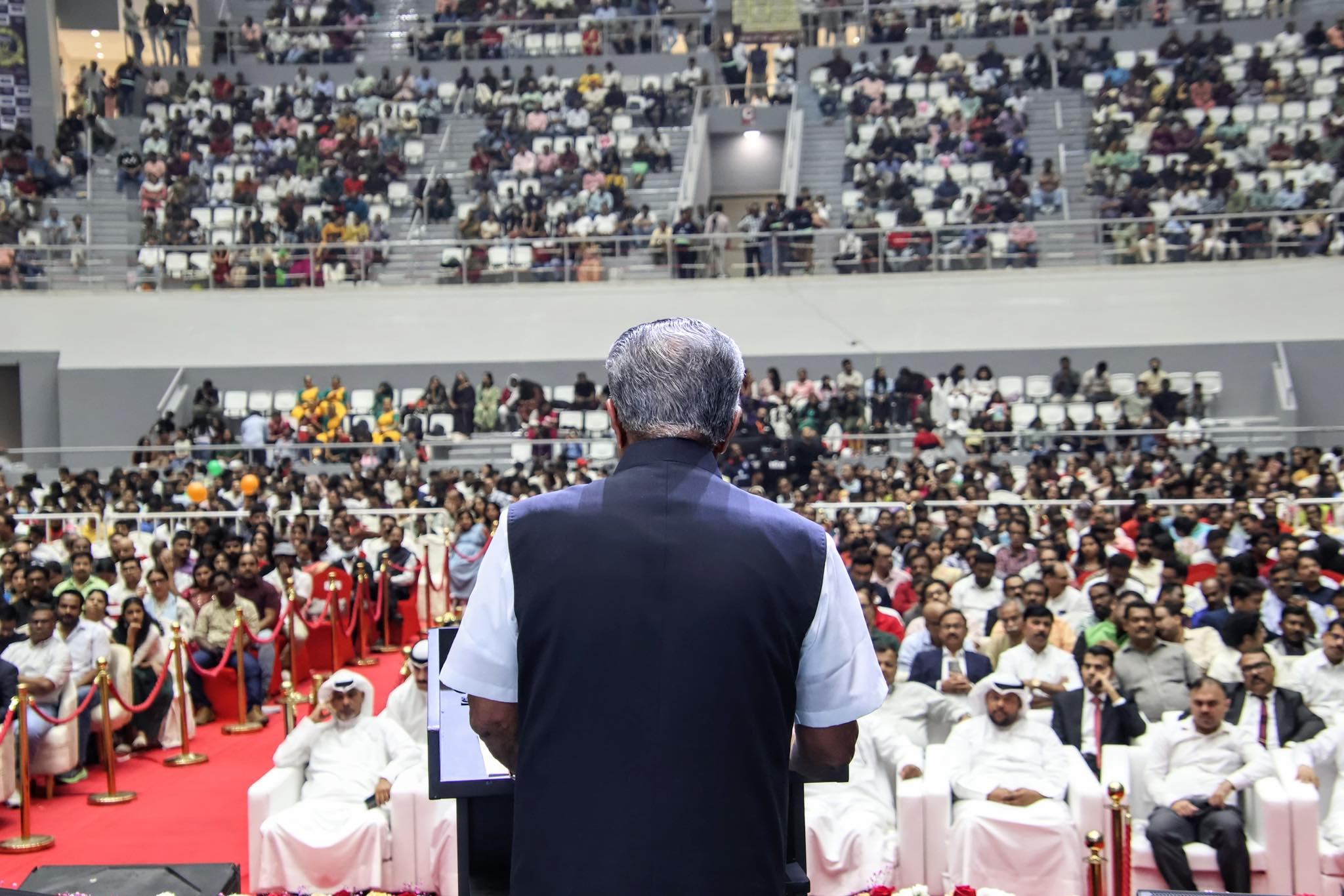 Chief Minister Pinarayi Vijayan addressing the expatriate community in Kuwait