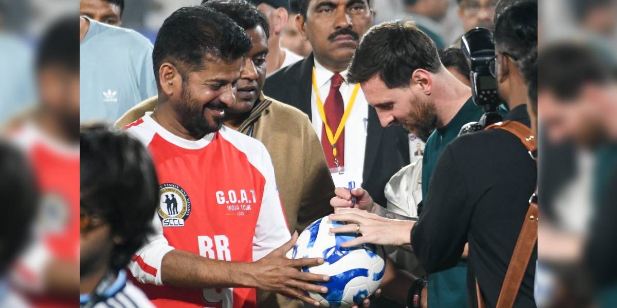 Lionel Messi and Revanth Reddy at the he Rajiv Gandhi International Stadium, Uppal, on Saturday, 13 December.