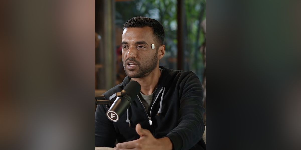 Deepinder Goyal wearing 'Temple'. (Screengrab)