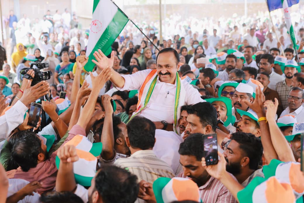 Congress workers welcoming Opposition Leader VD Satheesan, leading the Puthuyuga Yatra, in Kannur. (X)