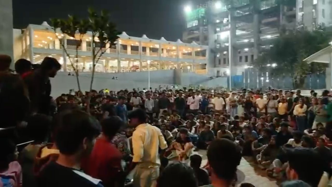 Students held a counter-protest demanding government action against ABVP.