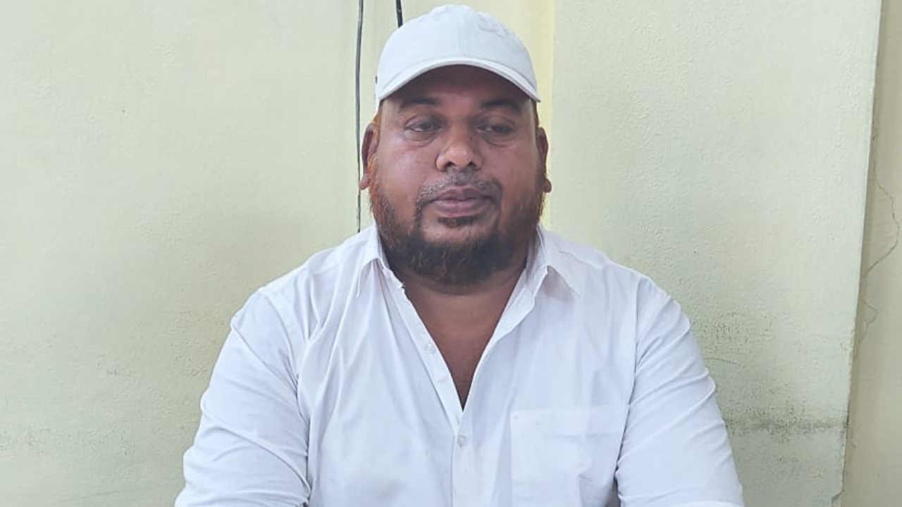 Mohammed Abdul Hakeem, Mandal Revenue Inspector, Gurrampode Mandal, Nalgonda. Credit: https://x.com/TelanganaACB