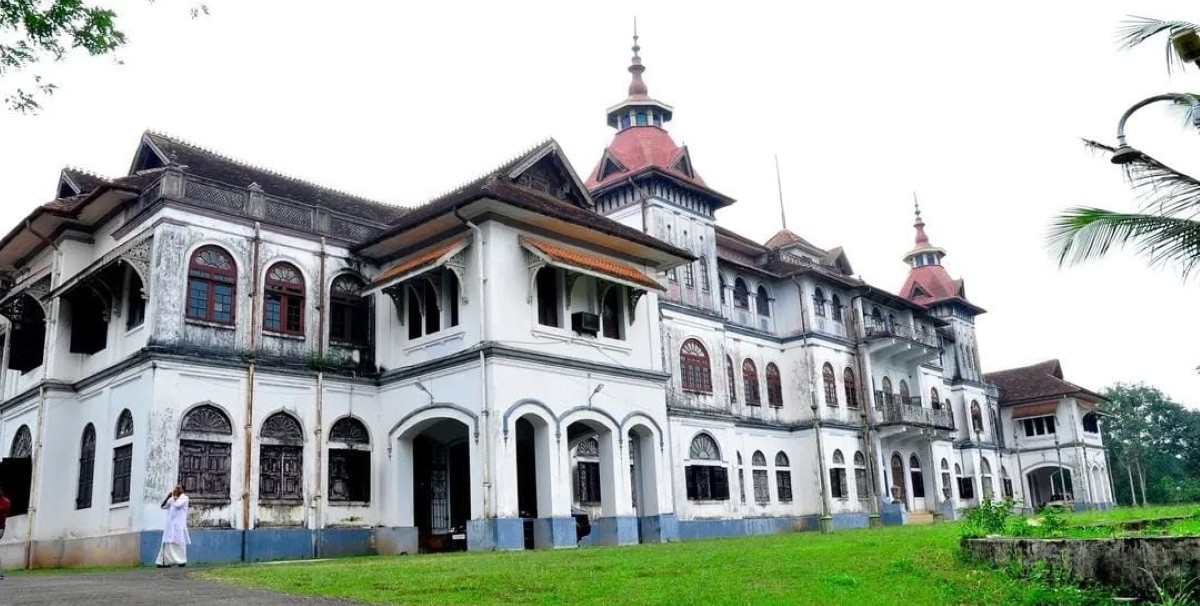Kowdiar Palace