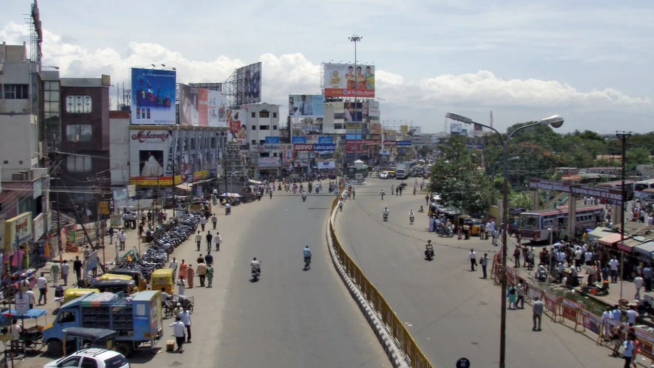 Coimbatore, Tiruppur, and Erode are hubs for the textile and garment industries.