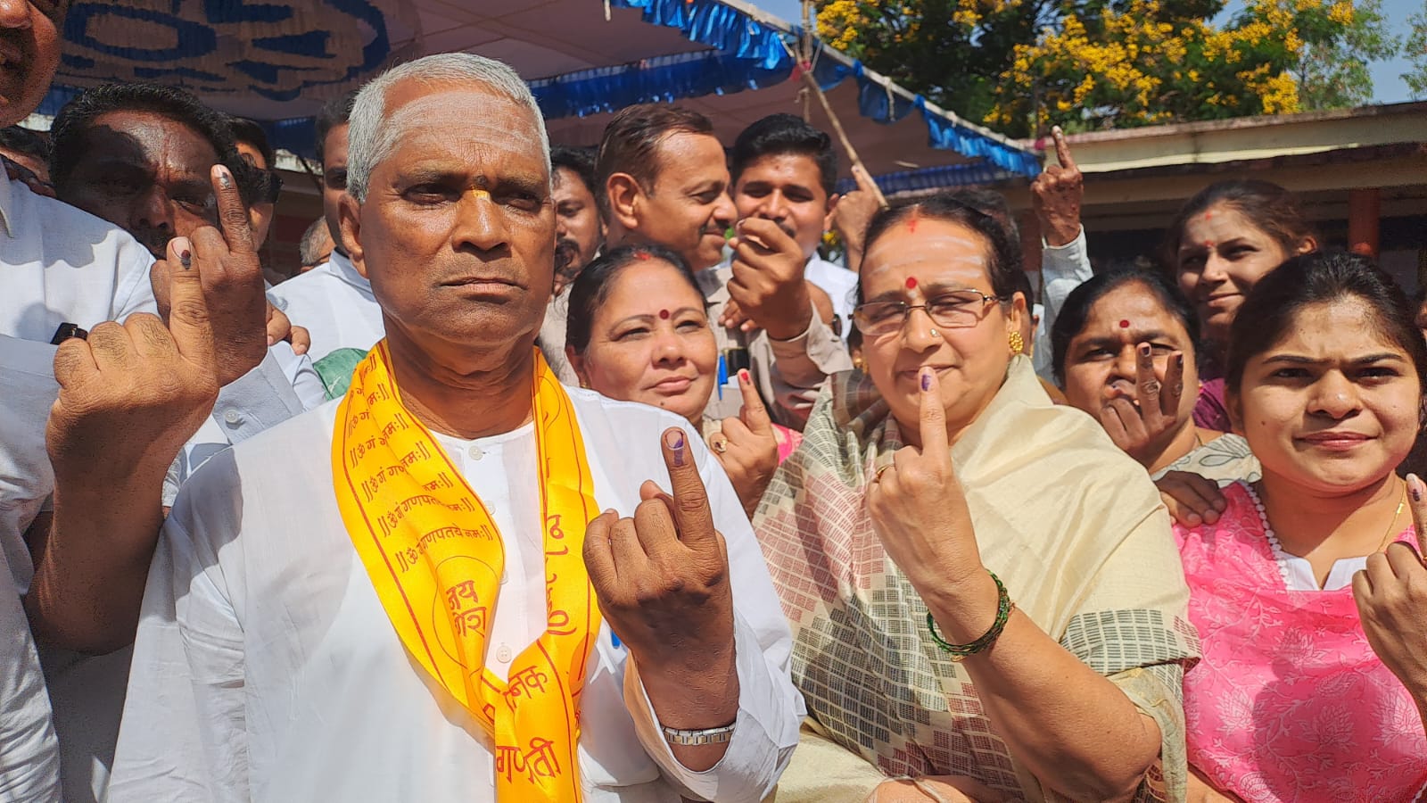 BJP's Veerabhadrayya Charantimath made the allegation after casting his vote.