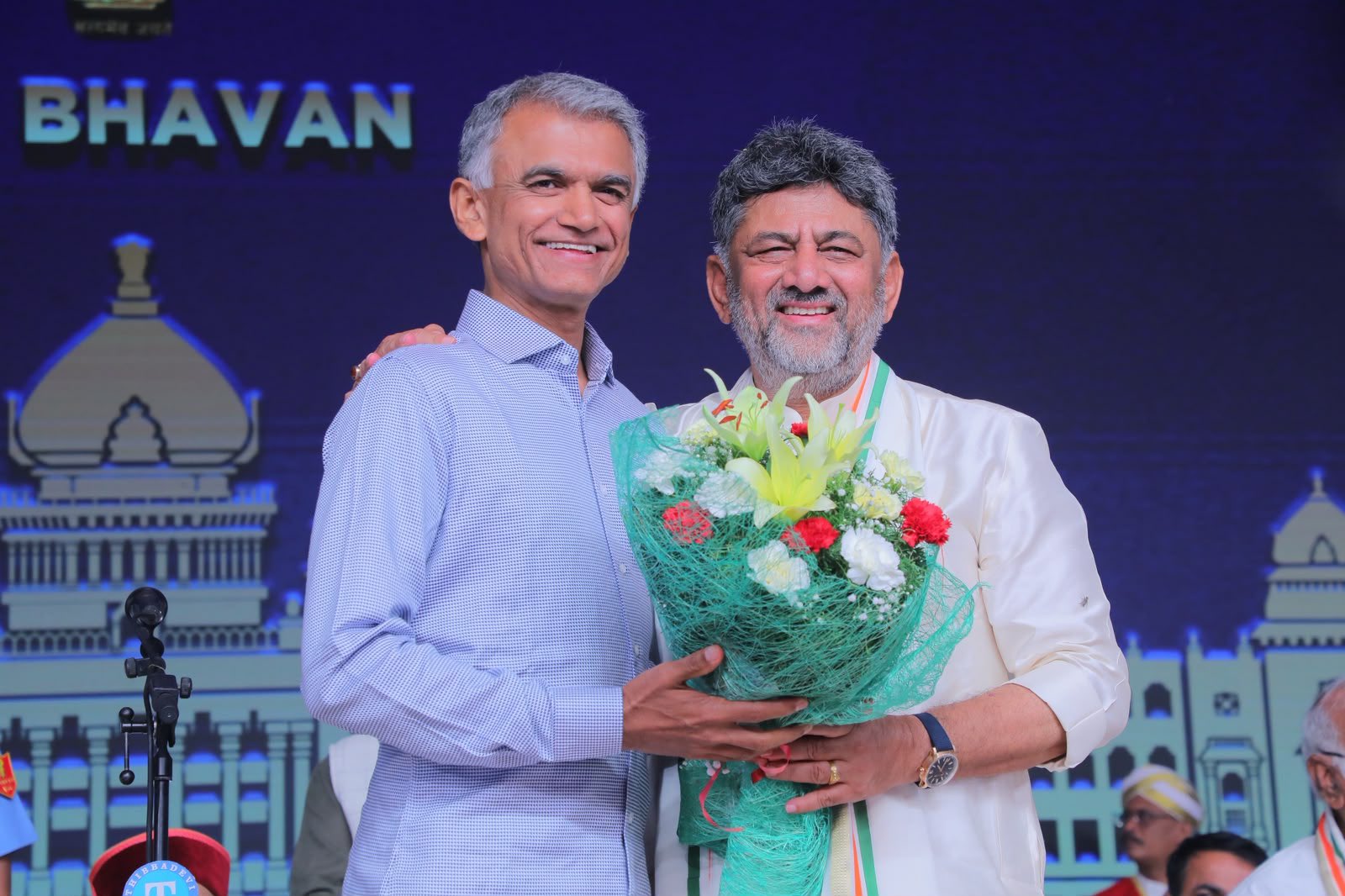 Krishna Byre Gowda with Karnataka CM DK Shivakumar. Credit: x.com/krishnabgowda
