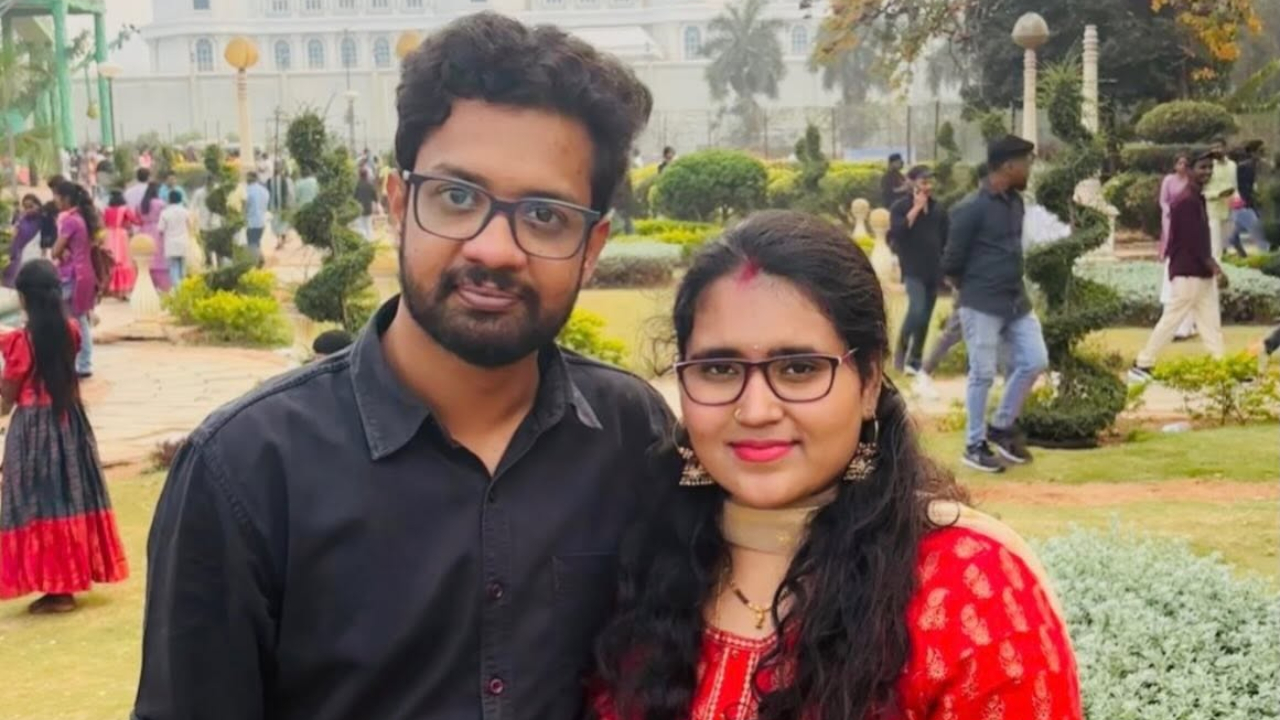 Sricharan and Radha. Credit: facebook.com/radha.gayathri.9698