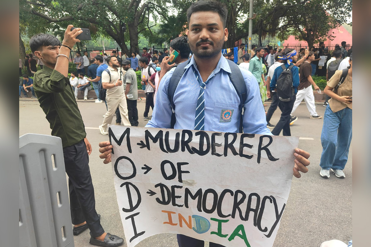 Manic Monday: When books clashed with police batons for a better India