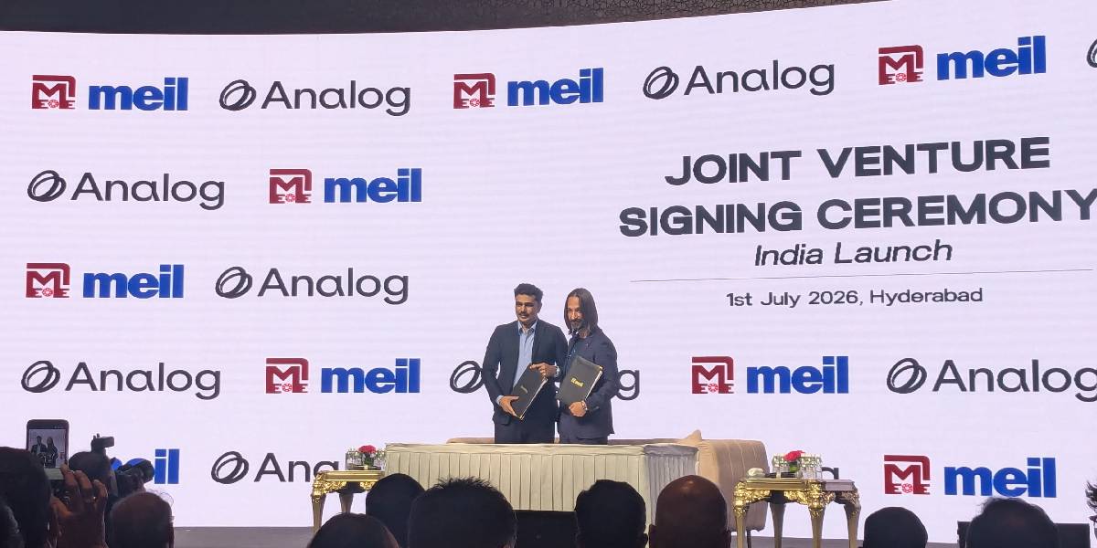 MEIL's PV Krishna Reddy and Analog's Alex Kipman announcing the JV in Hyderabad (Sreshta Ladegaam).