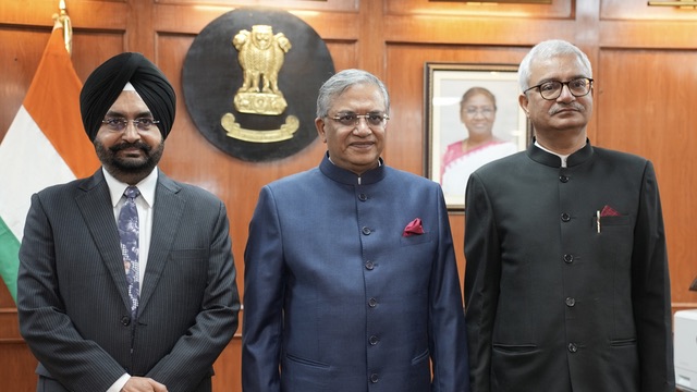 Poll panel orders review of ECINet amid SIR row; BLOs to visit voters issued notice