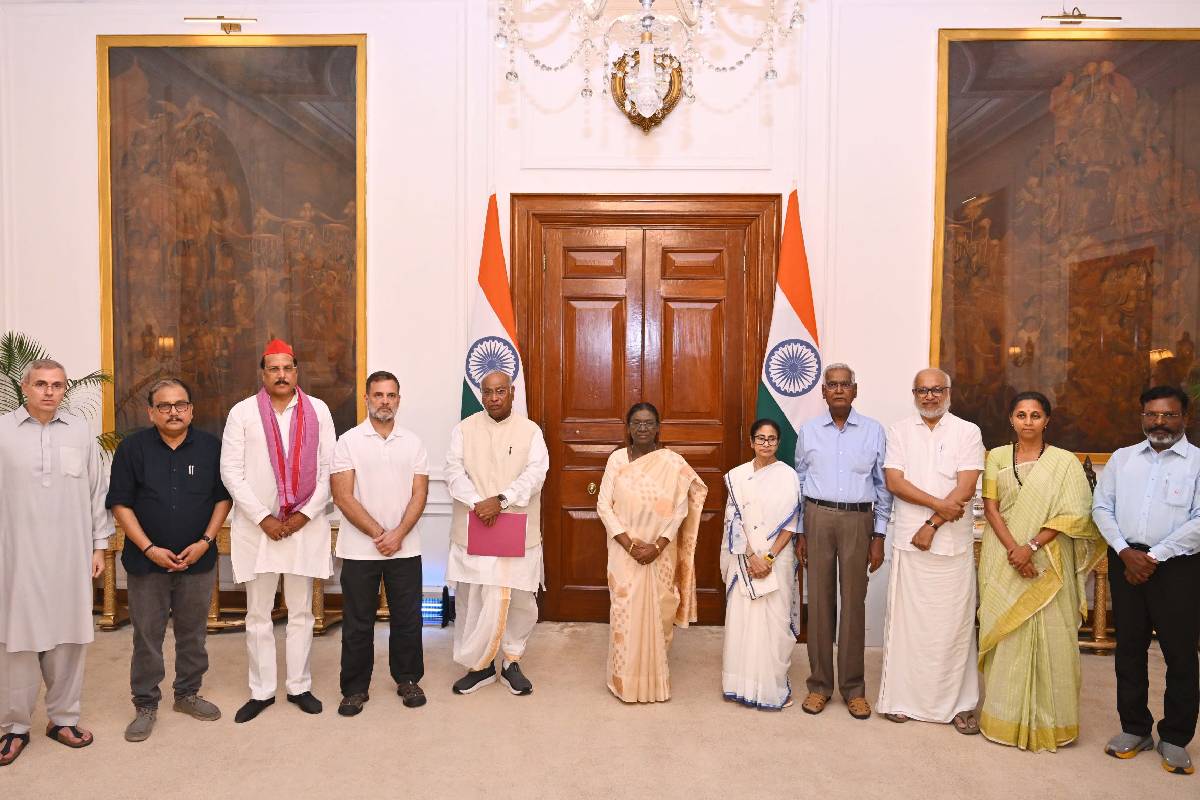 INDIA bloc meets President.