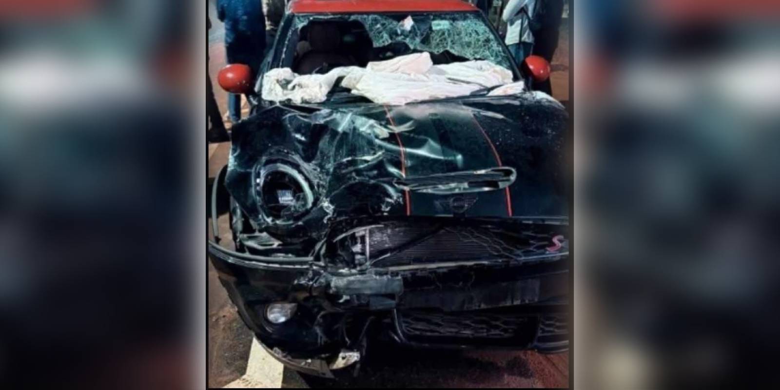 Mini Cooper crash