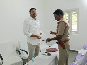 Police issue notice to MP Avinash