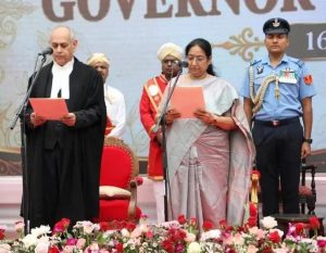 Karnataka High Court Chief Justice Vibhu Bakhru administering the oath of office and secrecy to Dr Sudha Yadav on Friday,