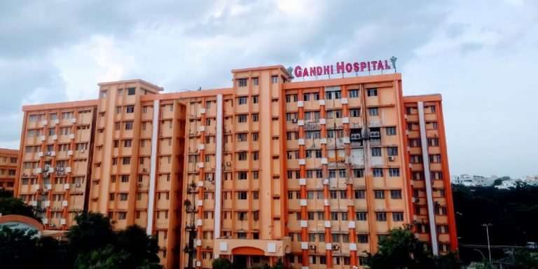 Activists cited Osmania, Gandhi, NIMS, Niloufer and Petlaburj as examples of hospitals where healthcare professionals work under adverse conditions.